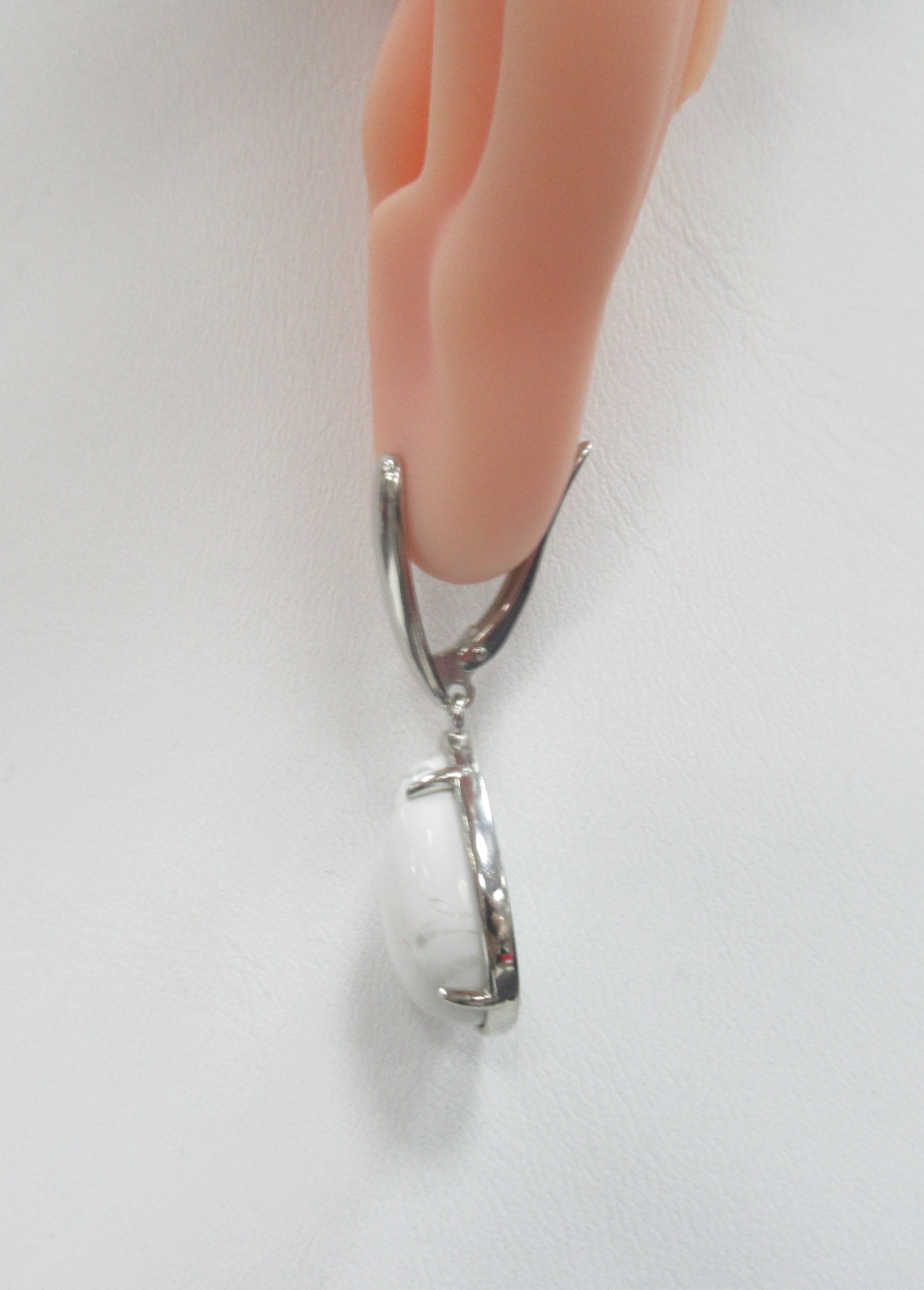 Серебряные серьги с кахолонгом